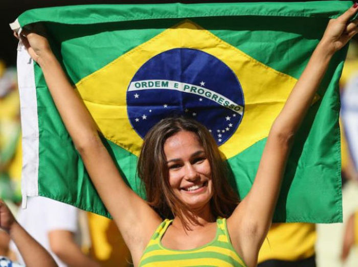 brazilian_world_cup_babes_04.jpg