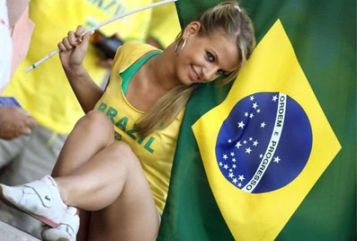 brazilian_world_cup_babes_05.jpg
