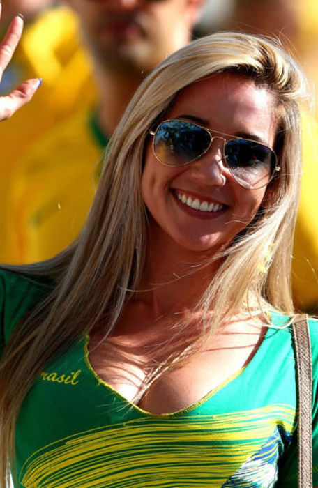 brazilian_world_cup_babes_40.jpg